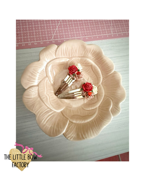 Pretty flower and hair clips