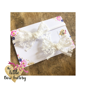 Ltd edition vintage style delicate floral lace bow